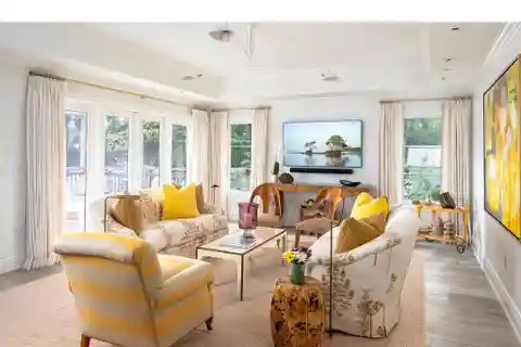 Understated Elegance in a Three-Unit Building