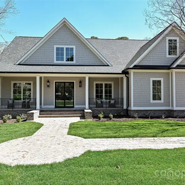 NEW SOUTHERN COTTAGE STYLE HOME IN PROVIDENCE PARK