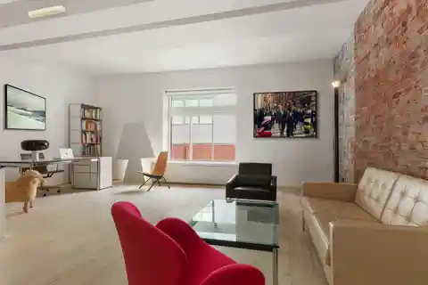 Open-Plan Loft Living at the Ice House