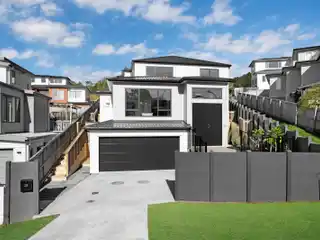 Brand New Luxury Home Exemplifies Modern Elegance
