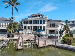 Sky-high Waterfront Fortress
