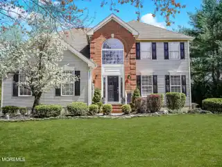 Meticulously Maintained Move-in Ready Home