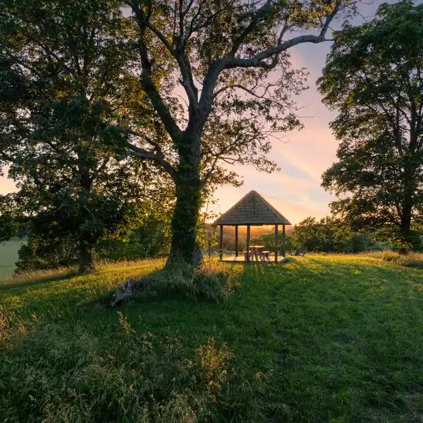 EXTRAORDINARY 252-ACRE ESTATE