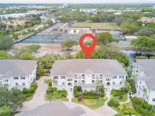End Unit with the Best Floor Plan in Breakwater
