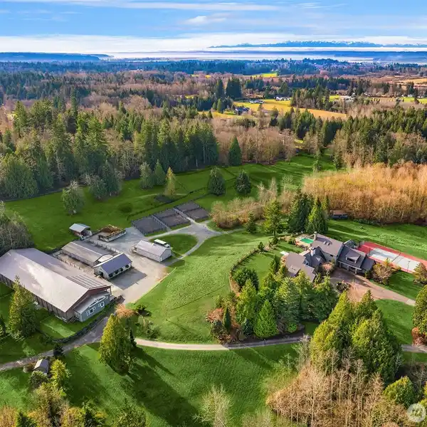 UNPARALLELED RESORT-STYLE PRIVATE ESTATE