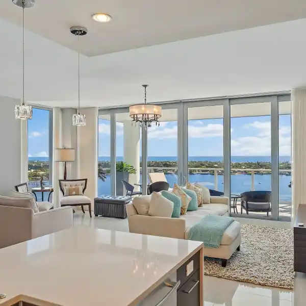 ULTRA-LUXURY HOME IN WATER CLUB