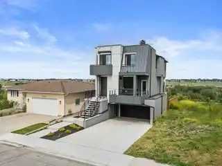 Modern Masterpiece Overlooking the Winston Golf Club