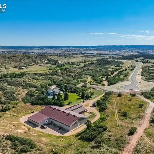 LUXURY EQUESTRIAN MODERN HOME ON 13-PLUS ACRES