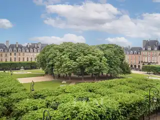 Duplex Apartment Overlooking Place Des Vosges