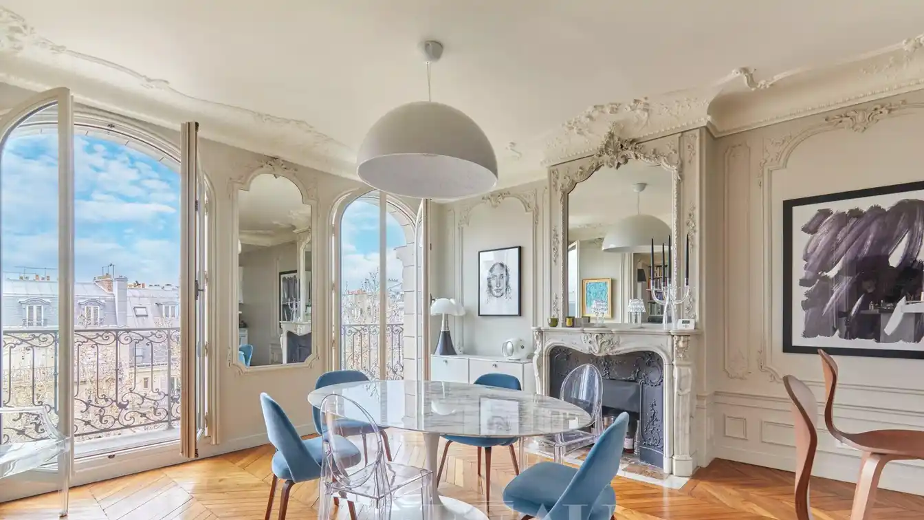 Bright Finely Detailed Apartment