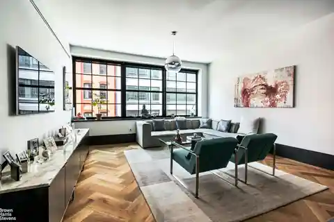 Spacious Loft with a Great Layout
