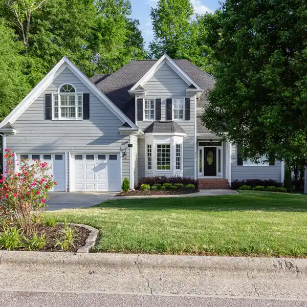 GORGEOUS HOME IN A GREAT LOCATION