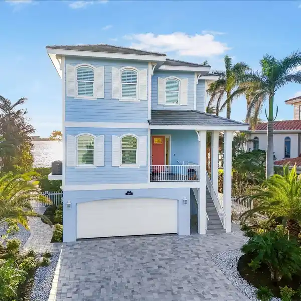 GORGEOUS WATERFRONT HOME IN EXCLUSIVE SUNSET HARBOR