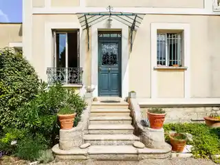 Sunlit Family Oasis with Garden and Terrace