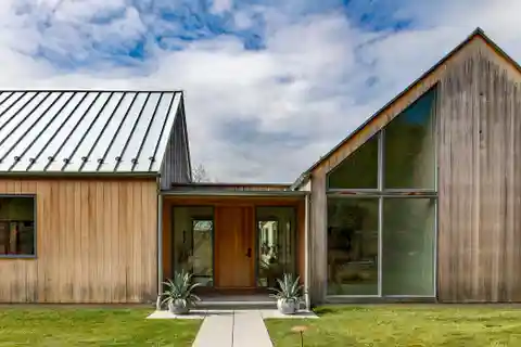 Modern Architectural Retreat on over 25 Acres