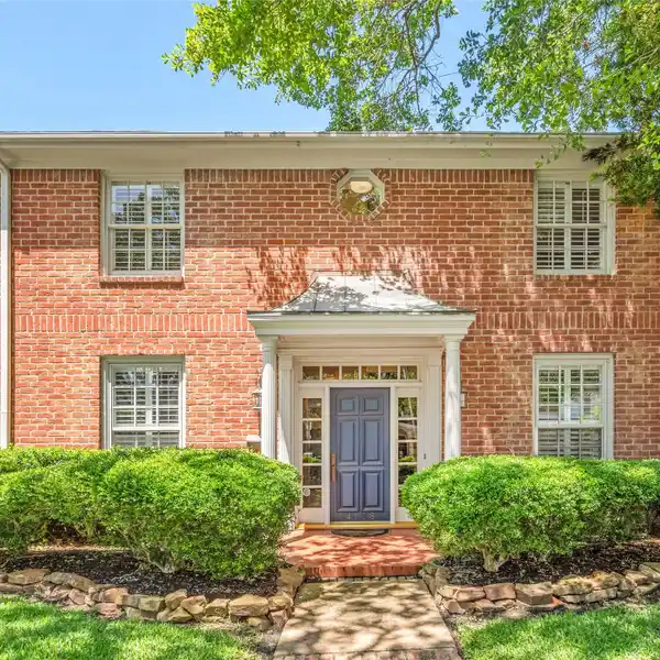 ALL-BRICK TRADITIONAL IN WEST UNIVERSITY
