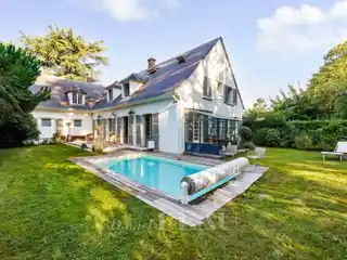 Peaceful Property in a Privileged Location