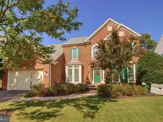 Elegant River Crest Home Backing Scenic Parkland