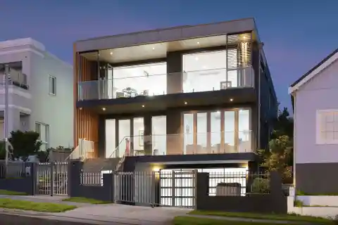 Spectacular Luxury Residence in Tennyson Point