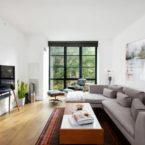 TWO BEDROOM CHELSEA REFUGE