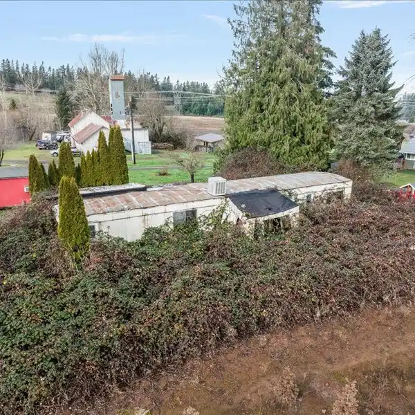 BUILD YOUR DREAM HOME ON OVER 52 ACRES