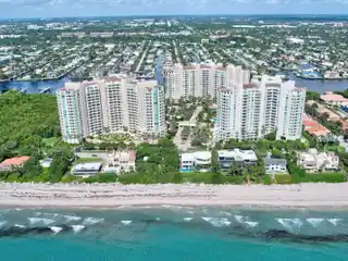 Corner Apartment with Amazing Panoramic Views