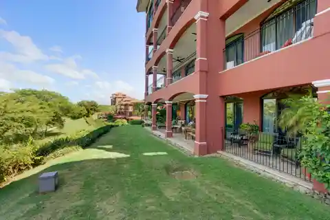 Bougainvillea 7105: Large Remodeled Home with Amazing Outdoor Space and Classy Extras