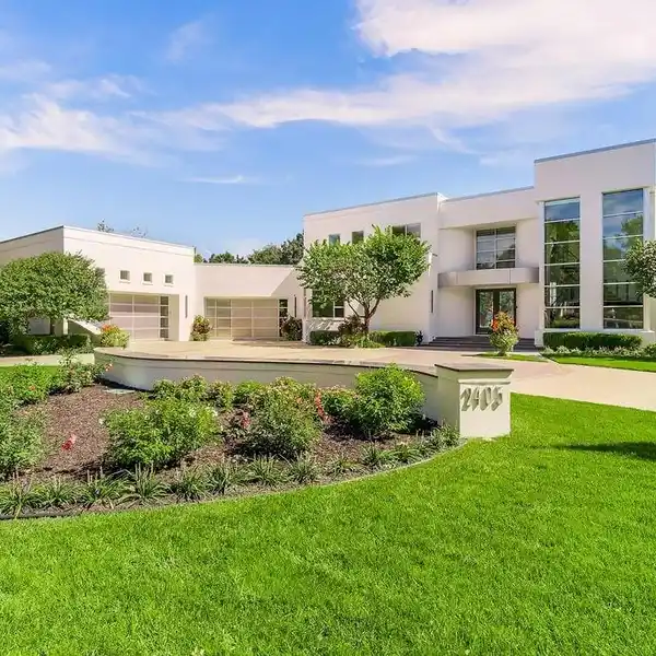 CUSTOM HOME ON A COVETED GOLF-VIEW LOT