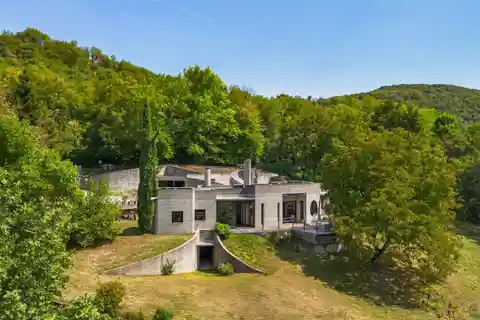 Contemporary Architect-Designed House