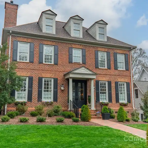 FULLY RENOVATED HOME STEPS TO FREEDOM PARK