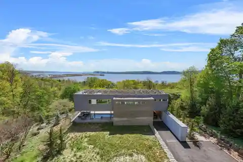 Architect-designed Home with Spa-like Retreat