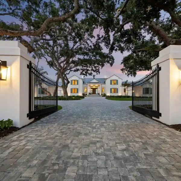 IMPECCABLY REIMAGINED RESIDENCE