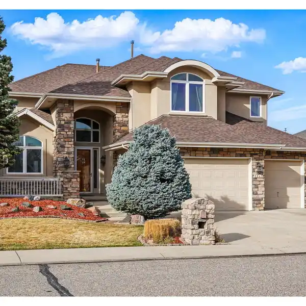 LUXURY AND COMFORT ON UTE CREEK GOLF COURSE