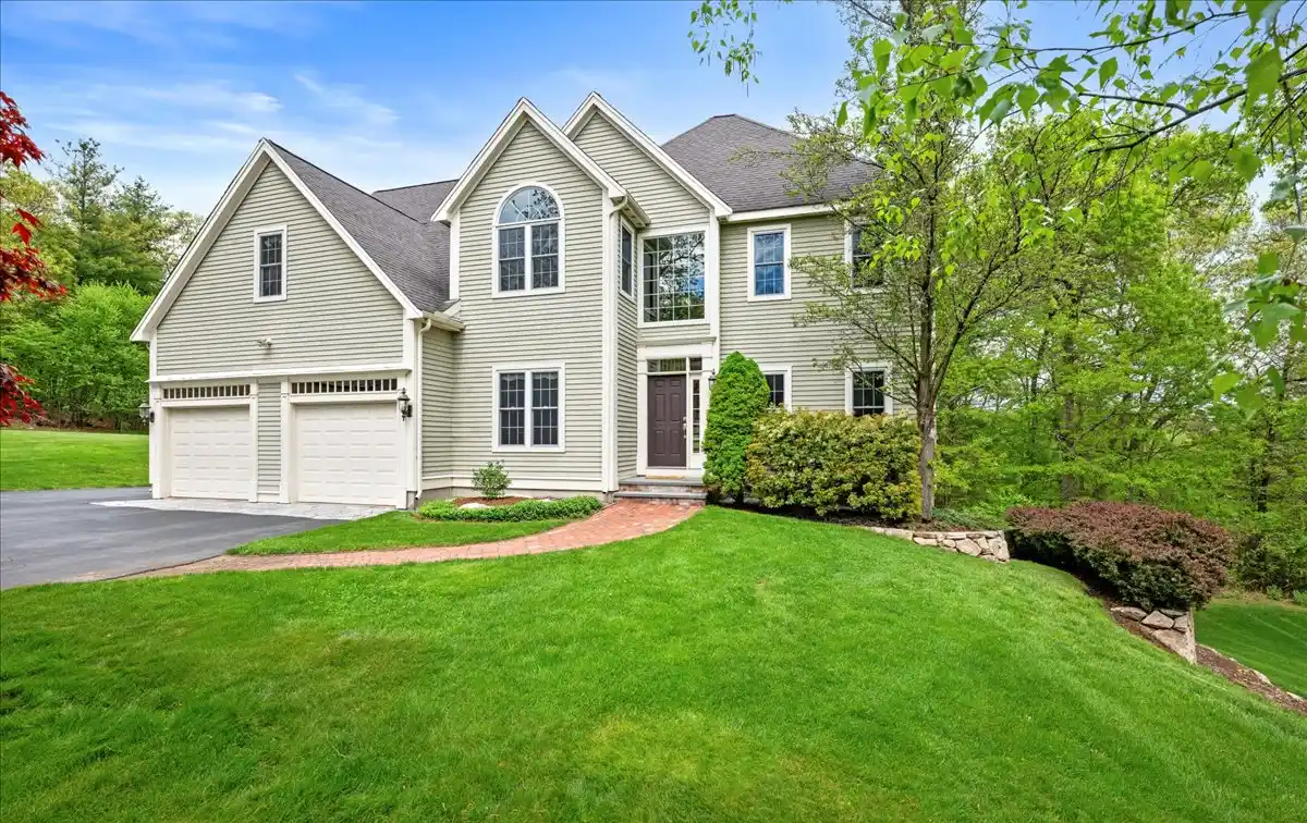17 Fiddleneck Ln, Southborough