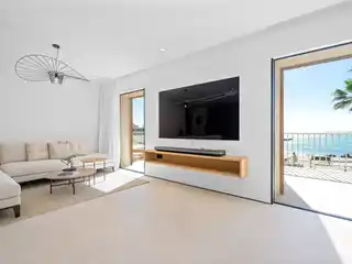 Apartment Directly on the Bay of Portixol