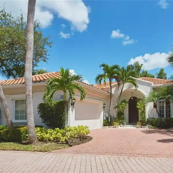 SPECIAL VILLA IN LAS PALMAS AT THE COLONY