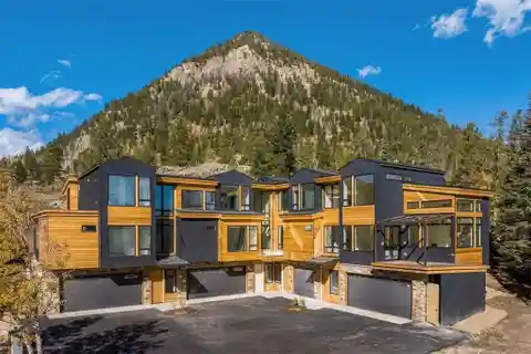 Contemporary Mountain Living at Talus Haus