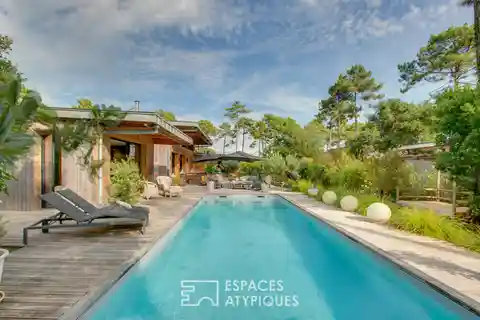 Contemporary Luxury Home in Harmony with Its Surroundings