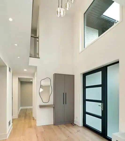 EXQUISITE NEW CONSTRUCTION CONTEMPORARY HOME