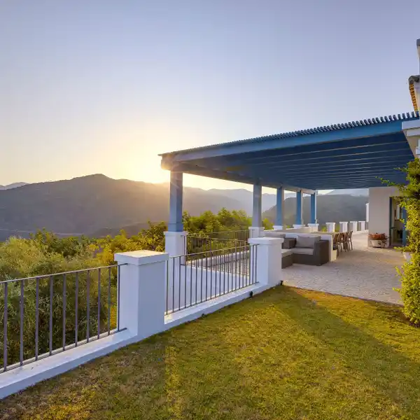 AUTHENTIC ANDALUSIAN SANCTUARY WITH PANORAMIC VIEWS