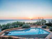 MODERN BEACHFRONT VILLA FOR RENT