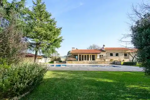 Urban Proximity & Rural Tranquilly in This Majestic Property