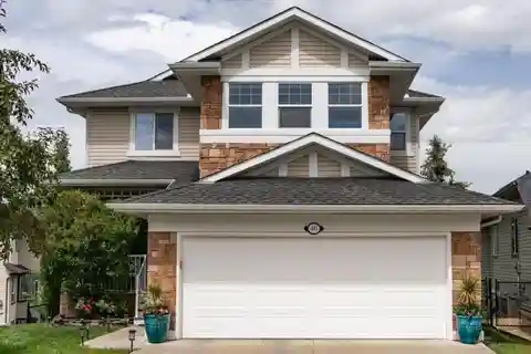 Beautifully Maintained Home on an Oversized Lot in Crestmont