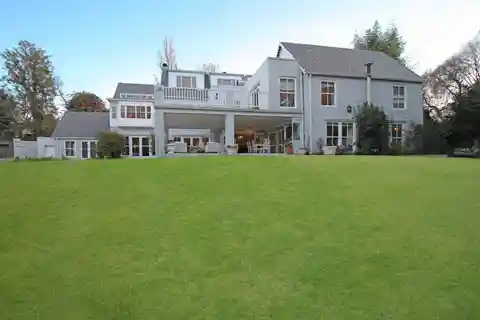 Five Bedroom House for Sale in Atholl