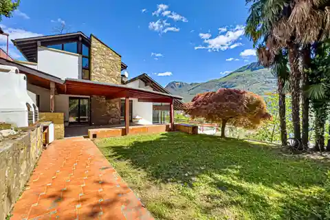 Lovely Lake View Property