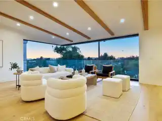 Brand-New Modern Coastal Retreat