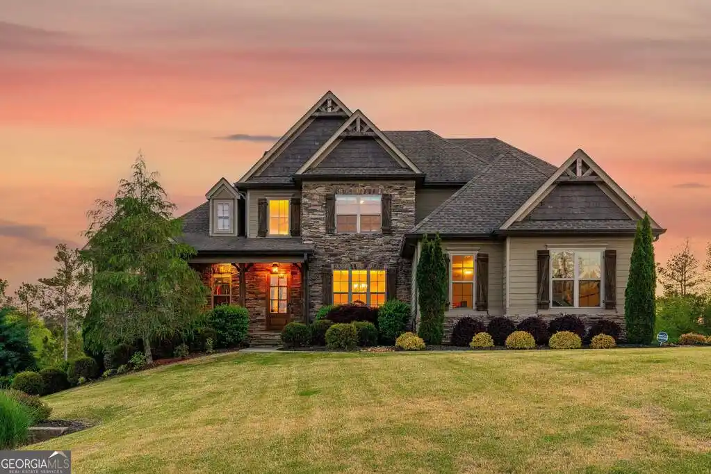 Custom Home in the Heart of Arbor Springs