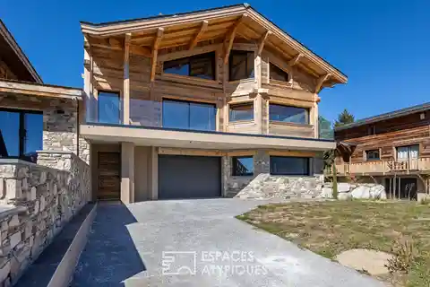 Brand-New Chalet on a Quiet Cul-De-Sac