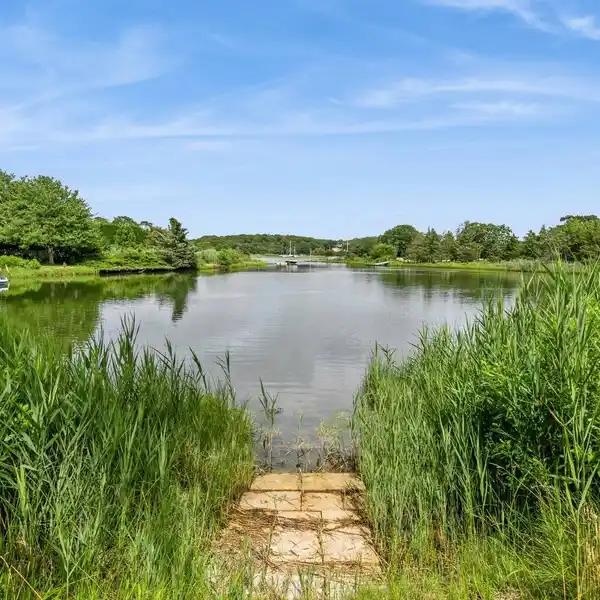 WATERFRONT POST-MODERN HOME WITH BEAUTIFUL VIEWS