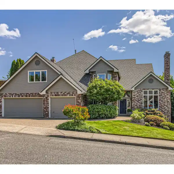IMPECCABLY MAINTAINED AND UPGRADED RESIDENCE